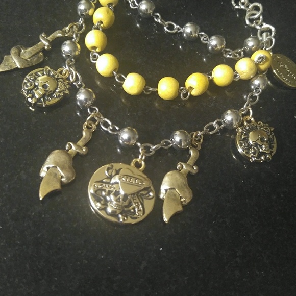 Ed Hardy triple charm bracelet - Picture 4 of 5